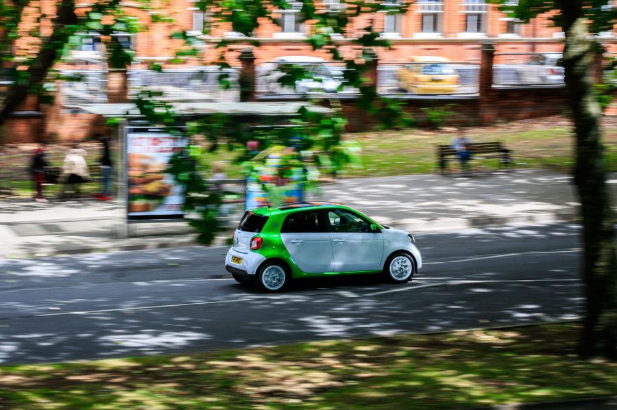  Smart ForFour Prime Electric Drive (W453) 2017 года  (UK) (фото 13 из 23)